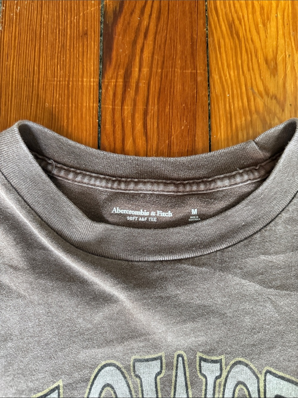 Abercrombie graphic tee - Picture 2 of 2